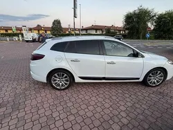 Usata 2012 Renault Mégane III Dynamique Tre volumi | 3200 € (Ottimo prezzo)