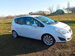 Bianco Usata 2010 Opel Meriva Monovolume | 3900 € (Buon prezzo)