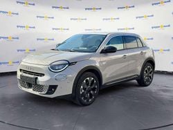Beige Usata 2024 Fiat 600 La Prima SUV | 21.000 € (Ottimo prezzo)