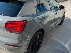Grigio Usata 2019 Audi Q2 S-Line SUV | 26.000 € (Molto cara)