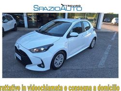 Bianco Usata 2023 Toyota Yaris Active Tre volumi | 14.900 € (Buon prezzo)