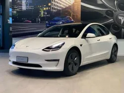 Bianco Usata 2021 Tesla Model 3 Long Range Tre volumi | 26.000 € (Buon prezzo)