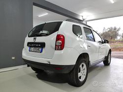 Bianco Usata 2013 Dacia Duster Lauréate SUV | 5999 € (Buon prezzo)