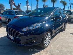 Blu Usata 2014 Ford Fiesta Ghia Due volumi | 5900 € (Cara)