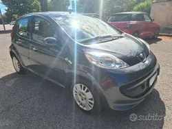 Grigio Usata 2008 Peugeot 107 Due volumi | 3000 € (Ottimo prezzo)