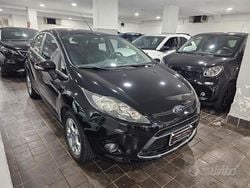 Nero Usata 2010 Ford Fiesta Titanium Tre volumi | 3890 € (Buon prezzo)
