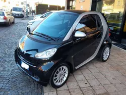 Nero Usata 2011 Smart ForTwo Coupé Passion Due volumi | 4990 € (Buon prezzo)