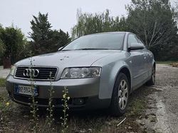 Usata 2002 Audi A4 Tre volumi | 999 € (Ottimo prezzo)