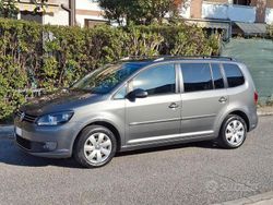 Grigio Usata 2015 VW Touran Comfortline Monovolume | 12.900 € (Super prezzo)