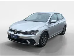 Argento brilliant Usata 2023 VW Polo Life Tre volumi | 21.400 € (Buon prezzo)