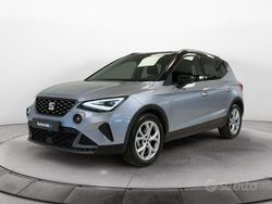Grigio / metallizzato Usata 2024 Seat Arona FR SUV | 16.750 €