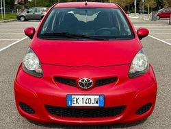 Rosso Usata 2011 Toyota Aygo Connect Style Due volumi | 3990 € (Buon prezzo)