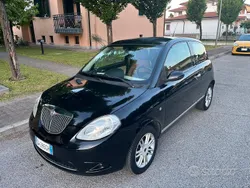 Usata 2009 Lancia Ypsilon Due volumi | 2800 € (Buon prezzo)
