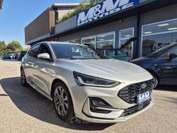 Argento Usata 2024 Ford Focus ST-Line Tre volumi | 18.900 € (Ottimo prezzo)