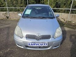 Argento metallizzato Usata 2005 Toyota Yaris Sol Due volumi | 2200 € (Buon prezzo)