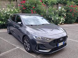 Grigio Usata 2023 Ford Focus Due volumi | 23.000 € (Ottimo prezzo)