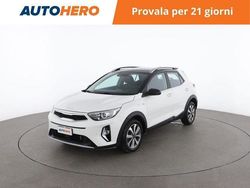 Bianco Usata 2022 Kia Stonic Style SUV | 15.099 € (Buon prezzo)