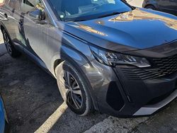 Grigio Usata 2023 Peugeot 3008 Allure Tre volumi | 22.500 € (Buon prezzo)