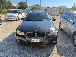 Grigio Usata 2011 BMW 318 Station wagon | 3500 € (Buon prezzo)