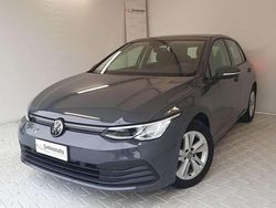 Grigio Usata 2023 VW Golf Life Tre volumi | 21.885 € (Super prezzo)