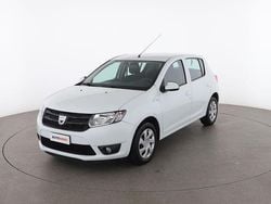 Bianco Usata 2016 Dacia Sandero Lauréate Due volumi | 8599 € (Molto cara)