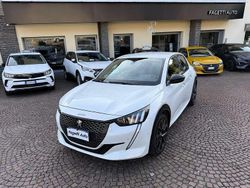 Bianco madreperla Usata 2021 Peugeot 208 GT Due volumi | 15.600 € (Cara)