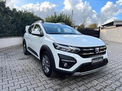 Bianco Usata 2021 Dacia Sandero Essentiel Tre volumi | 12.499 € (Buon prezzo)
