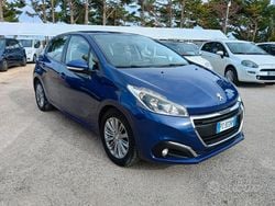 Blu Usata 2016 Peugeot 208 Active Due volumi | 6900 € (Buon prezzo)