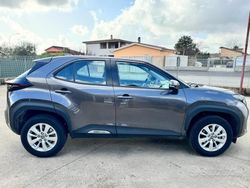 Grigio Usata 2022 Toyota Yaris Hybrid Active Station wagon | 20.800 € (Ottimo prezzo)