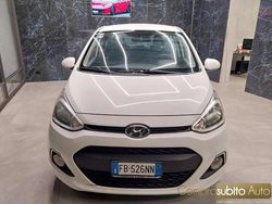 Bianco Usata 2015 Hyundai i10 Comfort Due volumi | 4999 € (Buon prezzo)