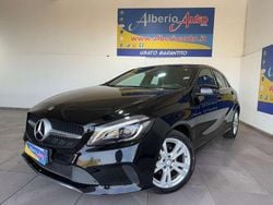 Nero Usata 2017 Mercedes A180 Tre volumi | 15.900 € (Buon prezzo)