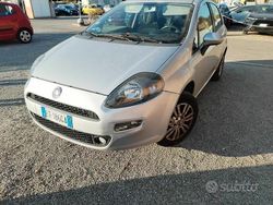 Grigio Usata 2013 Fiat Punto Street Tre volumi | 4200 € (Buon prezzo)