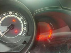 Rosso Usata 2013 Citroën C3 Seduction Due volumi | 2600 € (Ottimo prezzo)