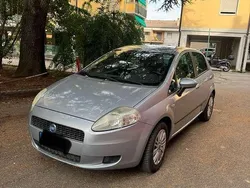 Usata 2006 Fiat Grande Punto Active Due volumi | 3500 € (Cara)