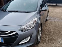 Grigio Usata 2012 Hyundai i30 Tre volumi | 5000 € (Buon prezzo)