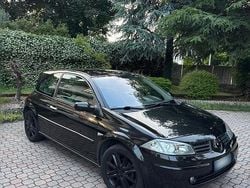 Nero Usata 2003 Renault Mégane II Dynamique Tre volumi | 1300 € (Ottimo prezzo)