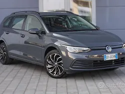 Grigio Usata 2023 VW Golf VIII Life Station wagon | 21.200 € (Buon prezzo)