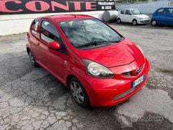 Rosso Usata 2006 Toyota Aygo Due volumi | 1999 € (Super prezzo)