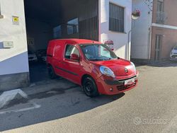 Rosso Usata 2010 Renault Kangoo Monovolume | 3900 € (Ottimo prezzo)
