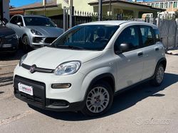Bianco Usata 2023 Fiat Panda S Tre volumi | 10.900 € (Buon prezzo)
