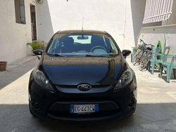 Usata 2009 Ford Fiesta Due volumi | 2800 € (Ottimo prezzo)