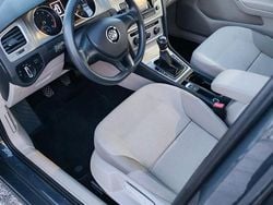 Grigio Usata 2015 VW Golf Highline Tre volumi | 6500 € (Buon prezzo)