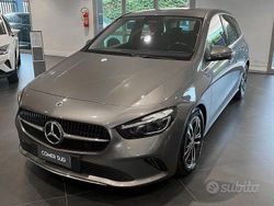 Grigio Usata 2024 Mercedes 180 Advanced Plus Tre volumi | 29.900 € (Super prezzo)