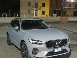 Grigio Usata 2023 Volvo XC60 SUV | 38.000 € (Buon prezzo)