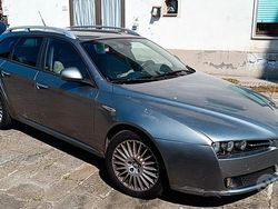 Usata 2008 Alfa Romeo 159 Station wagon | 300 €