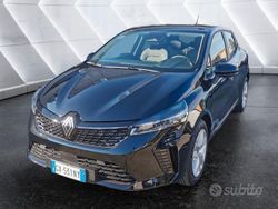 Nero Nuova 2025 Renault Clio V Evolution Tre volumi | 17.990 € (Buon prezzo)