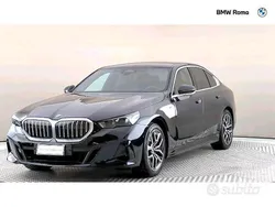 Carbon black metallic Usata 2023 BMW 520 M Sport Tre volumi | 51.930 € (Ottimo prezzo)