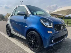 Blu/azzurro Usata 2015 Smart ForTwo Coupé Prime Due volumi | 10.000 € (Buon prezzo)