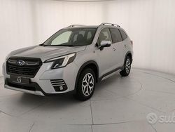 Argento (metallizzato) Usata 2022 Subaru Forester Style SUV | 27.900 € (Buon prezzo)