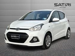 Bianco Usata 2014 Hyundai i10 Comfort Due volumi | 8901 € (Buon prezzo)
